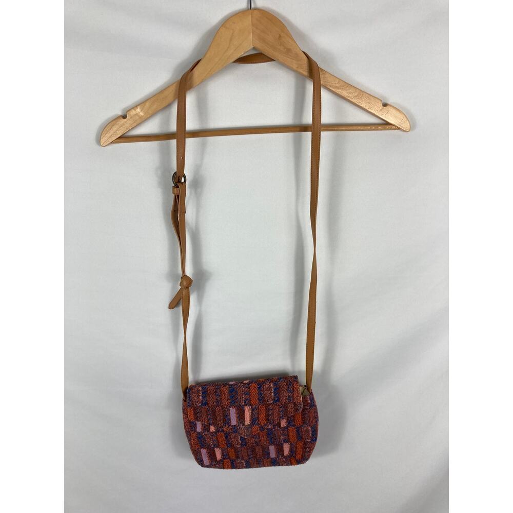 Universal Thread Boho Crossbody Bag - Picture 2 of 4